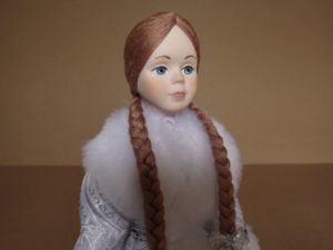 Кукла Юная Снегурочка