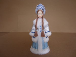 Кукла Юная Снегурочка