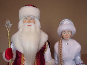 Куклы Русский Дед Мороз и Снегурочка серебристая