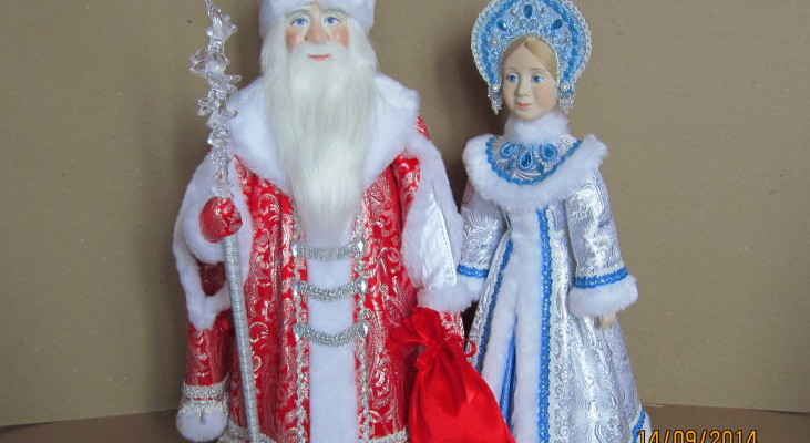 Куклы Дед Мороз в подарок и Снегурочка 2