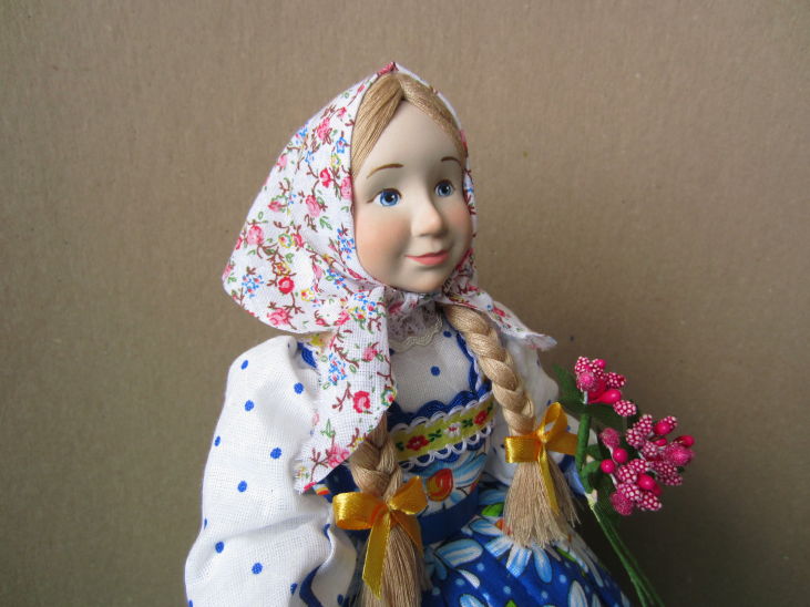 Кукла на чайник Маруся