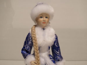 Снегурочка 28 см -новая кукла