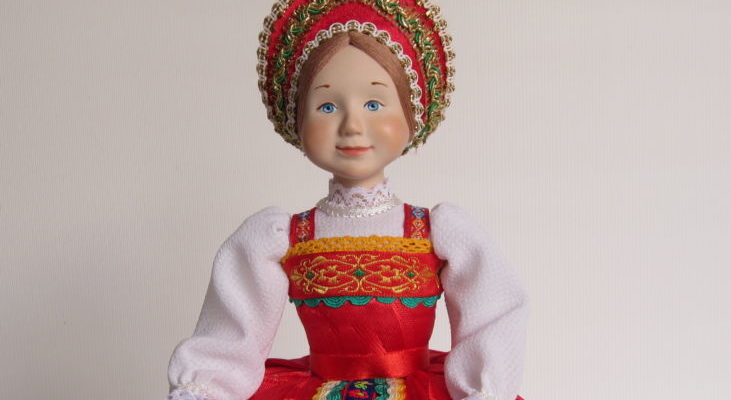 кукла-грелка на чайник Варенька